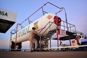 tanque de gas lp con operador